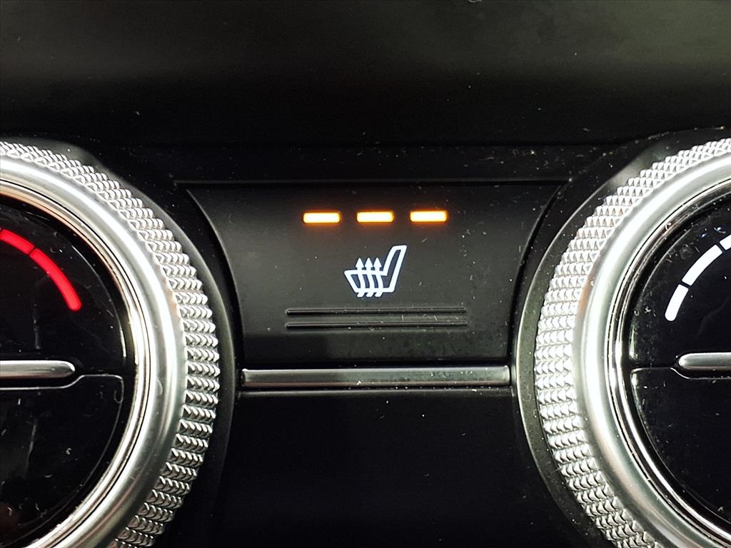 2023 Genesis G70 3.3T photo 16