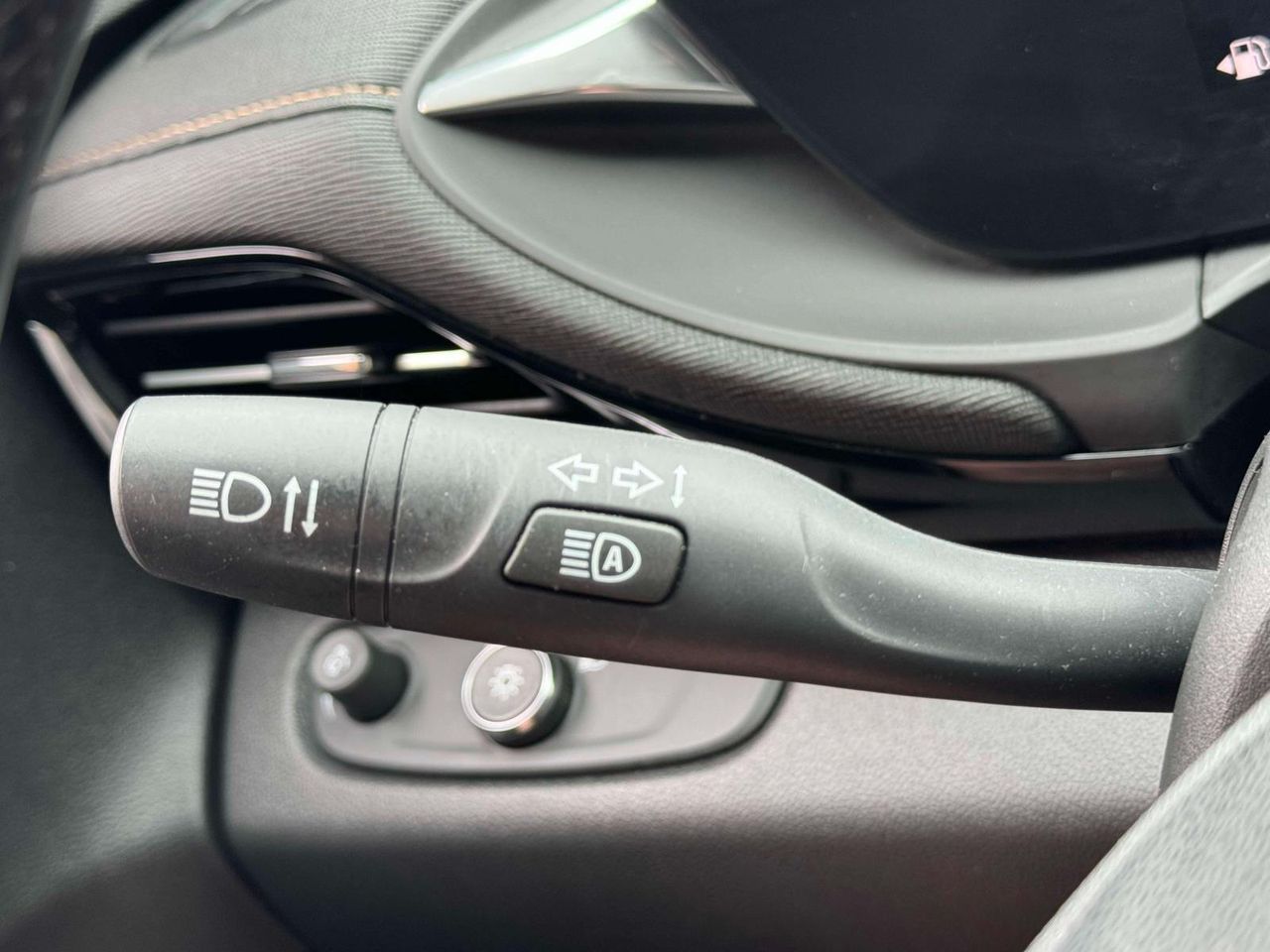 2024 Buick Envista Avenir photo 23