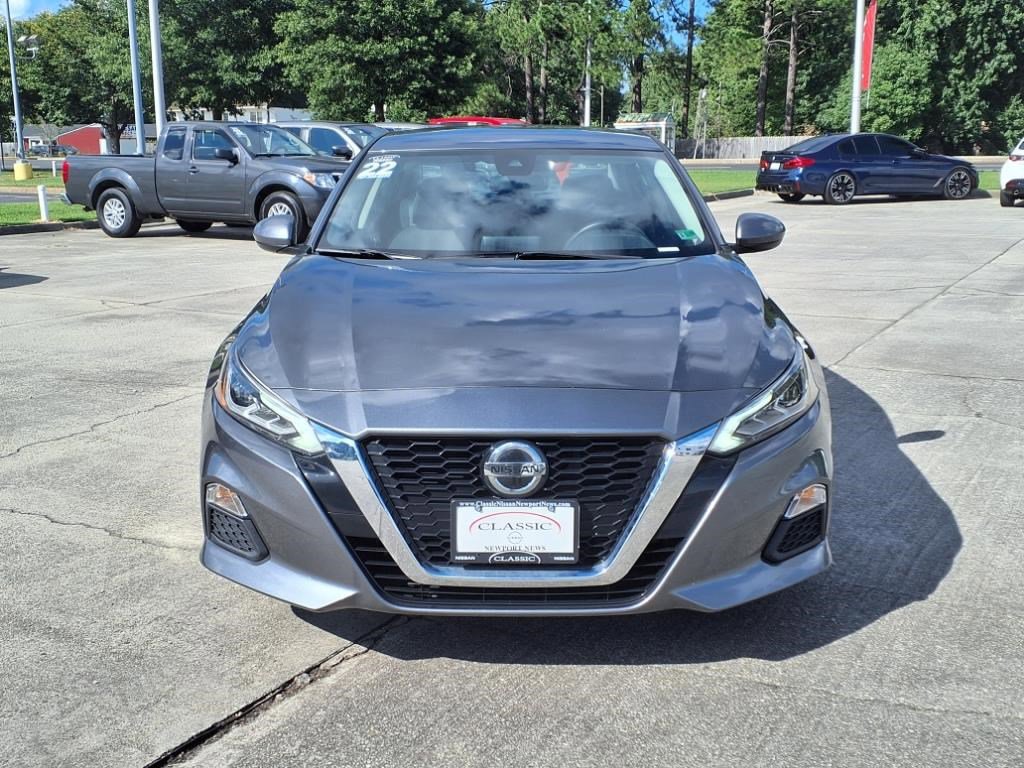 2022 Nissan Altima 2.5 SV photo 2