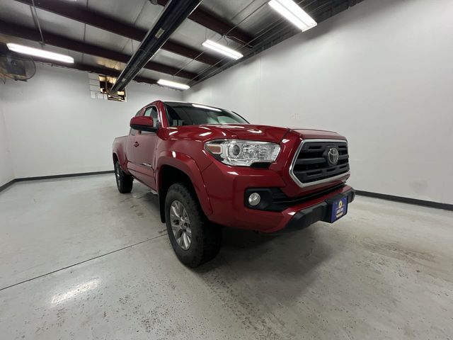 2019 Toyota Tacoma SR5 photo 2