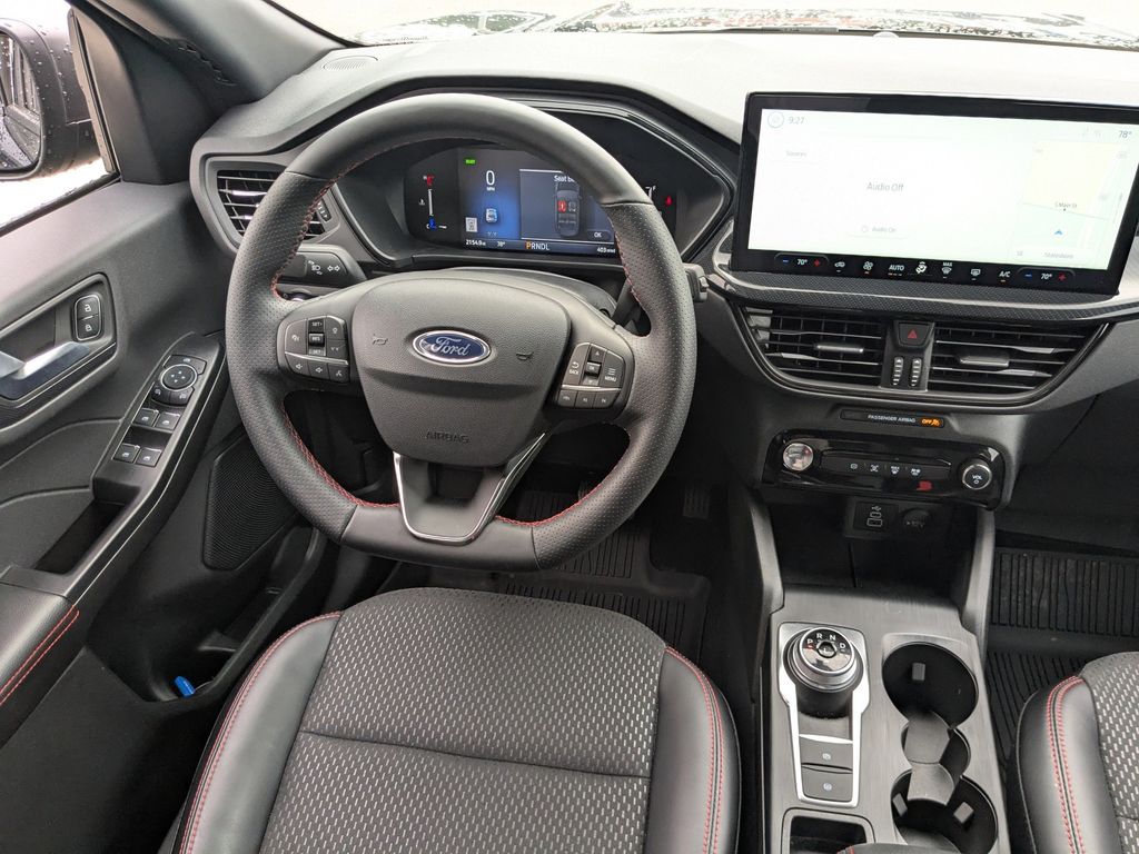 2025 Ford Escape Hybrid ST-Line photo 12