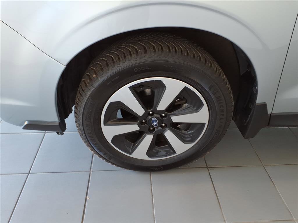 2018 Subaru Forester Premium photo 7