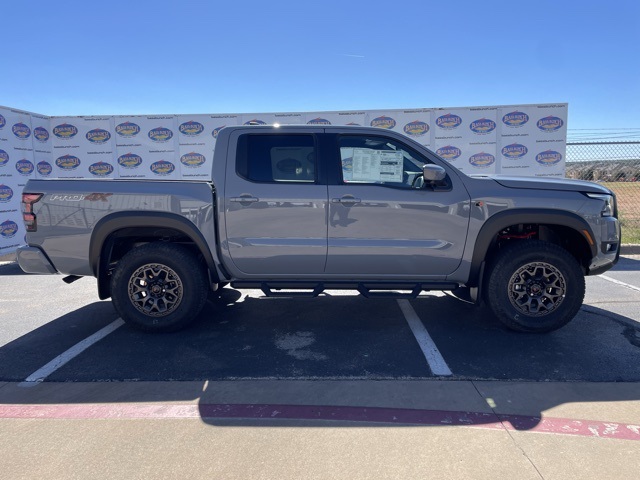 2026 Nissan Frontier PRO-4X's photo