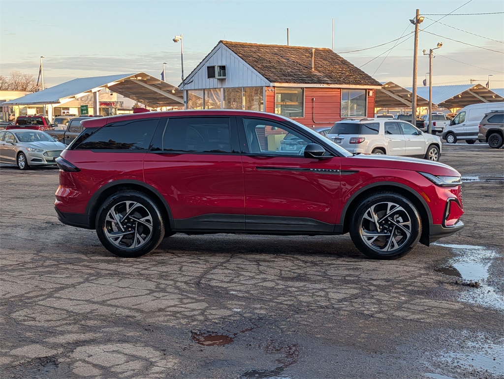 Used 2024 Lincoln Nautilus Premiere with VIN 5LMPJ8JA8RJ822739 for sale in White Bear Lake, Minnesota