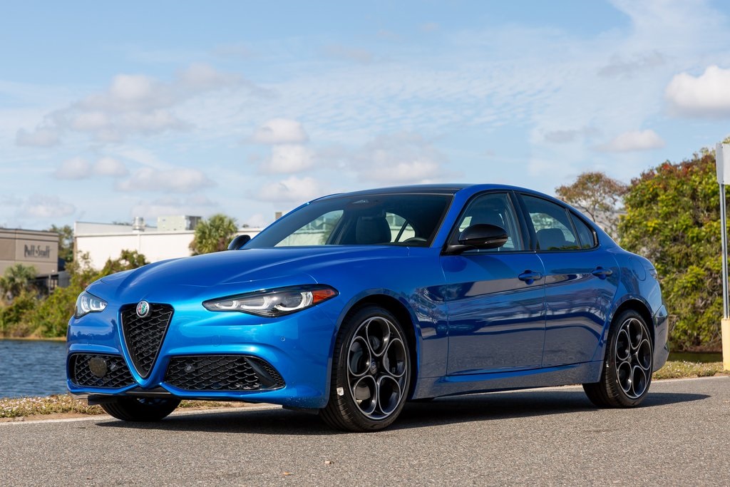 2025 Alfa Romeo Giulia Base photo 6