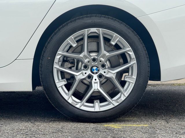 2025 Bmw 330i xDrive photo 3