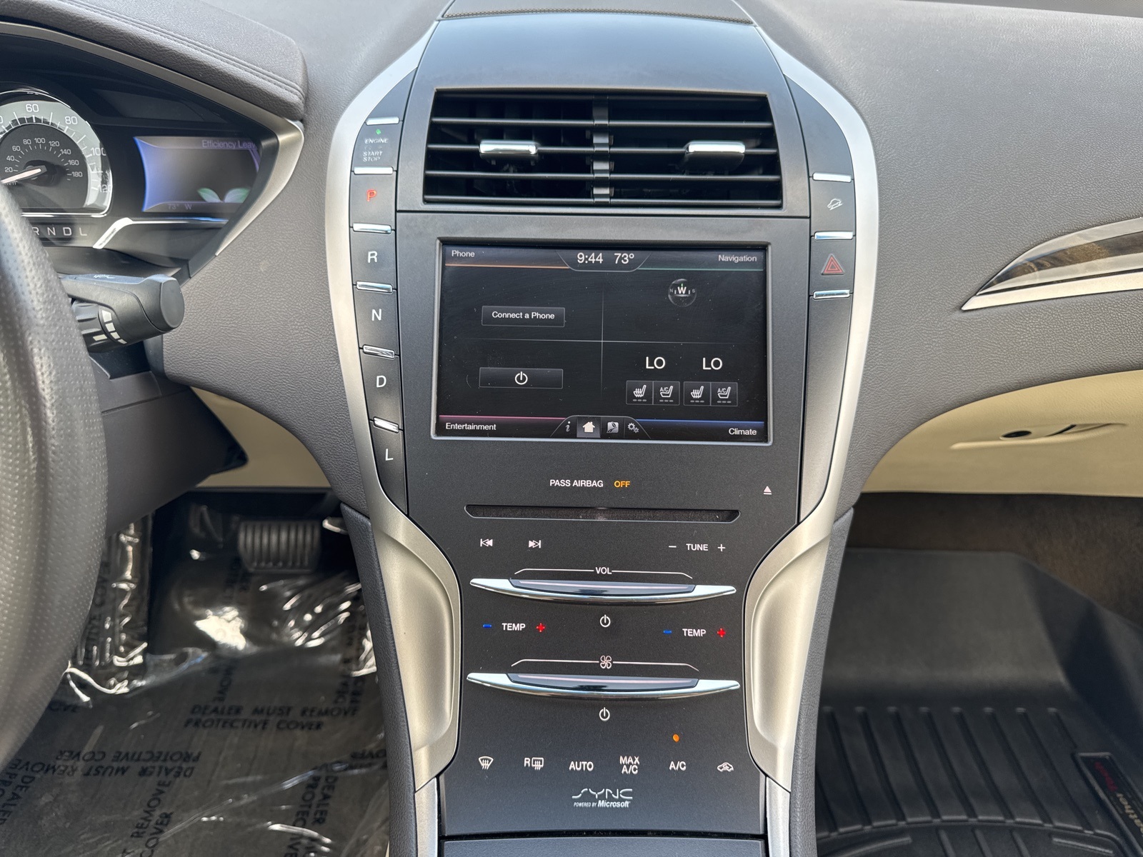 2013 Lincoln MKZ Hybrid photo 17