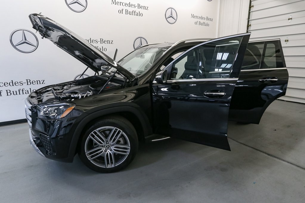 2025 Mercedes Benz GLS 450 4MATIC photo 16