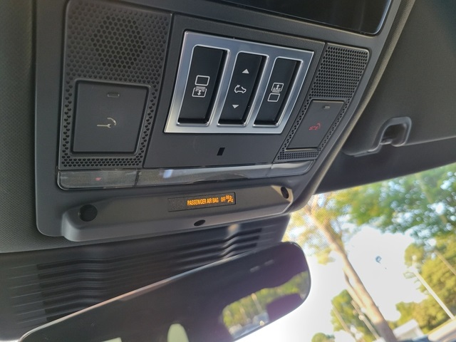 2024 Land Rover Discovery SE photo 39