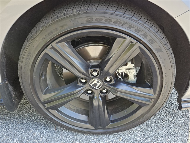 2023 Honda Accord Hybrid Sport-L photo 17
