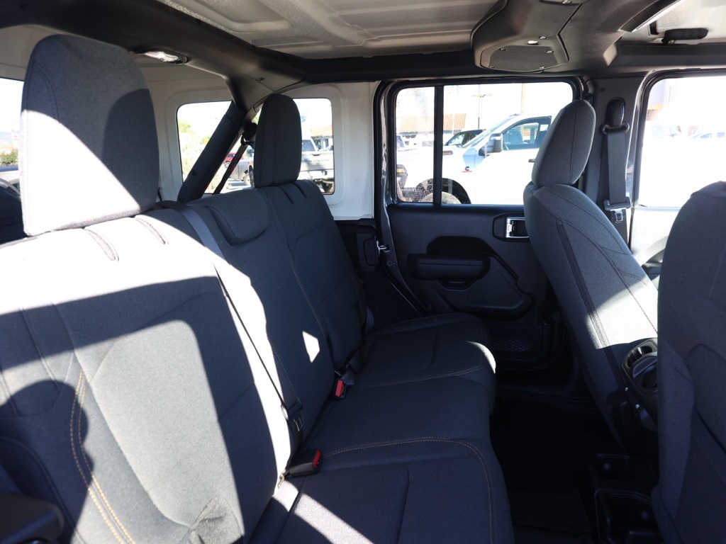 New 2026 Granite Crystal Metallic Clear-Coat Exterior Paint Jeep Willys image 17