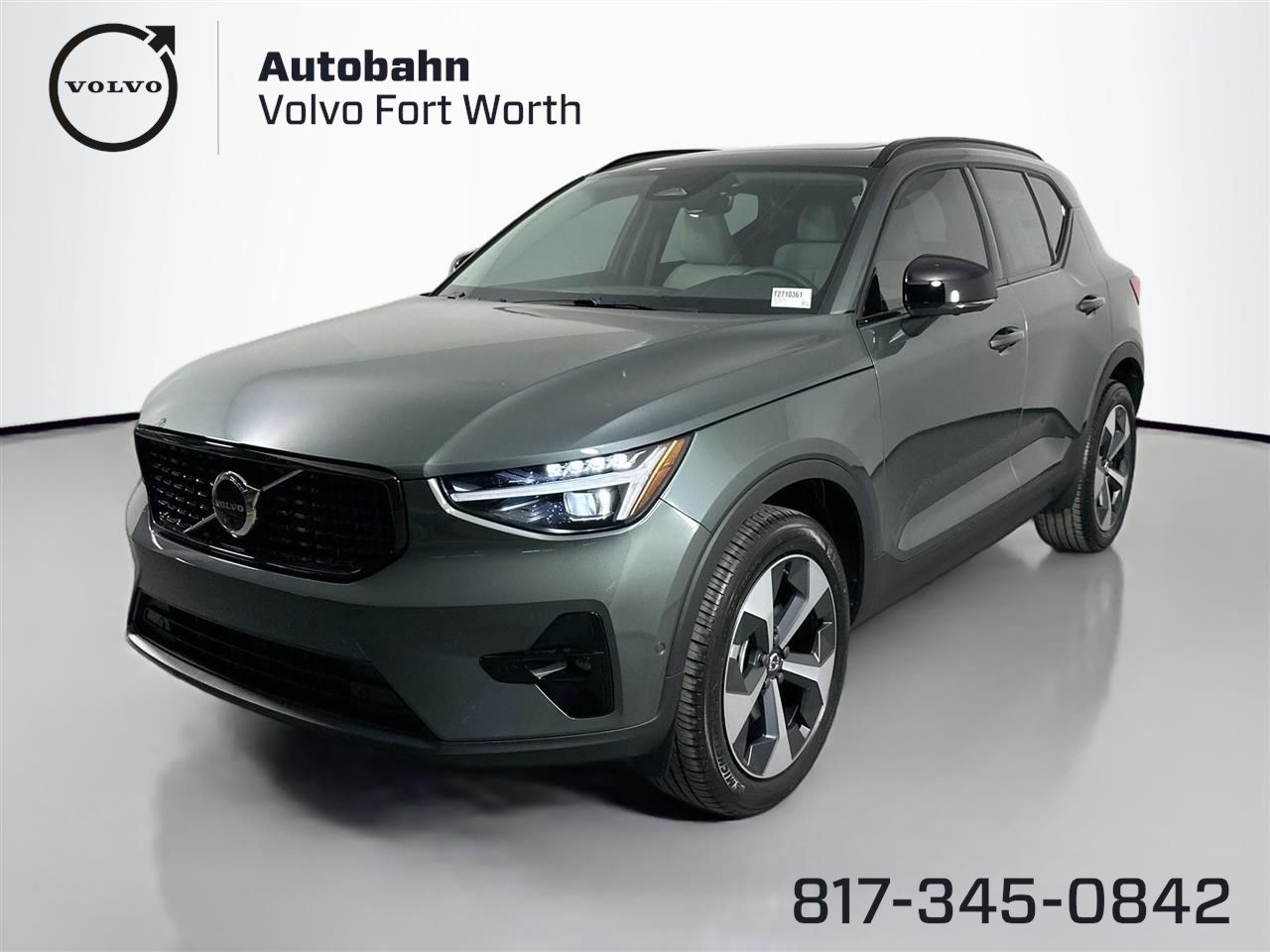 2026 Volvo XC40 Plus's photo