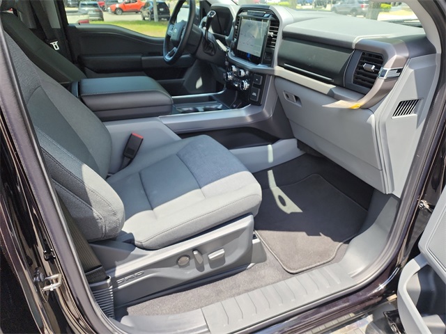 2024 Ford F-150 XLT photo 9