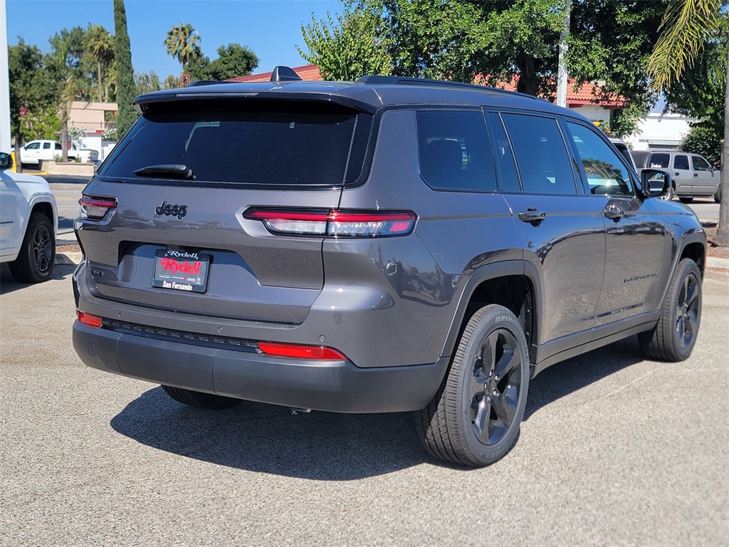 2025 Jeep Grand Cherokee Altitude X photo 4