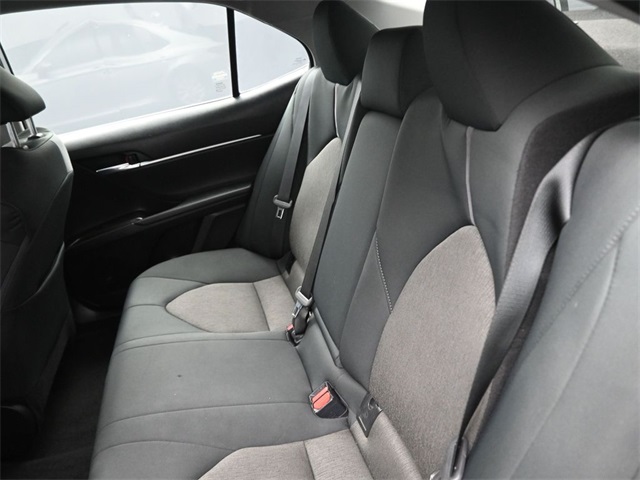 2023 Toyota Camry LE photo 5