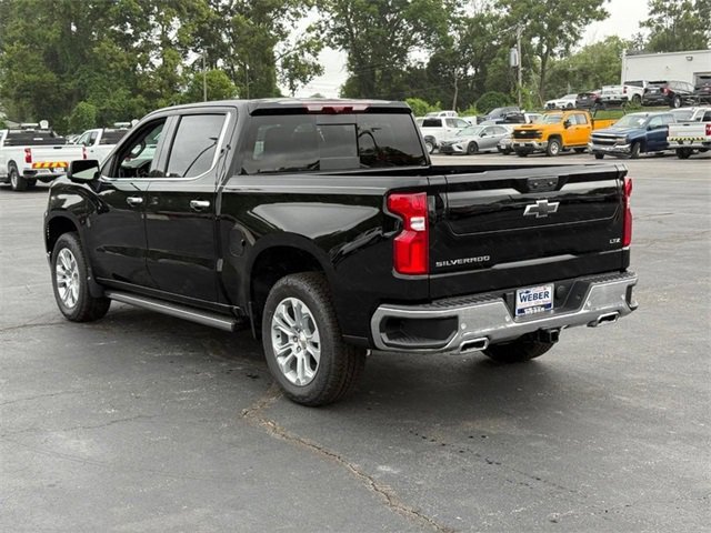 2025 Chevrolet Silverado 1500 LTZ photo 3