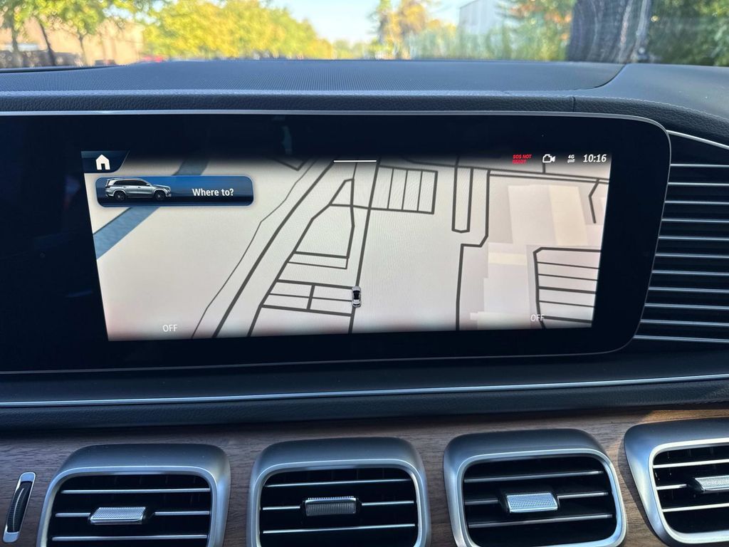 2026 Mercedes Benz GLS 450 4MATIC photo 21