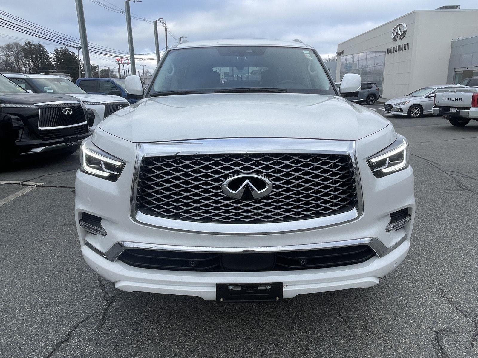 2024 Infiniti QX80 Luxe photo 4