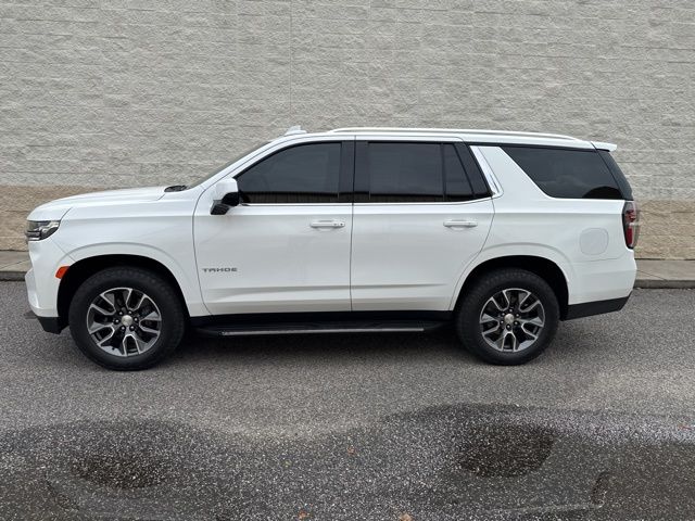 2022 Chevrolet Tahoe LT photo 2