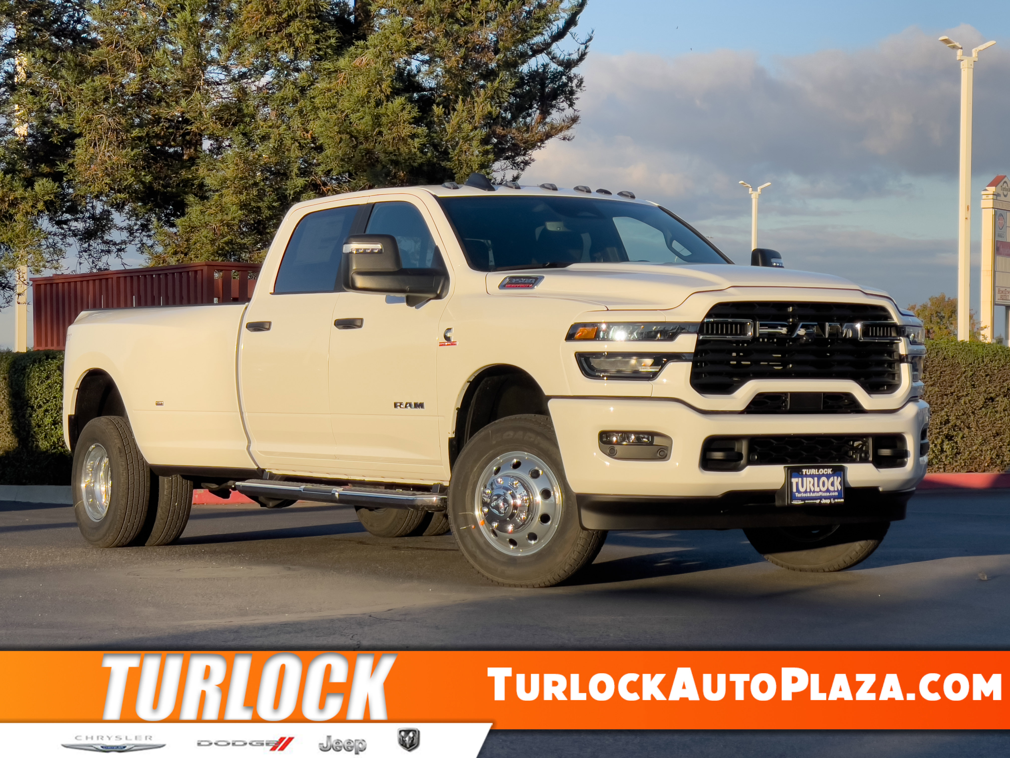 2026 RAM Ram 3500 Pickup Big Horn's photo