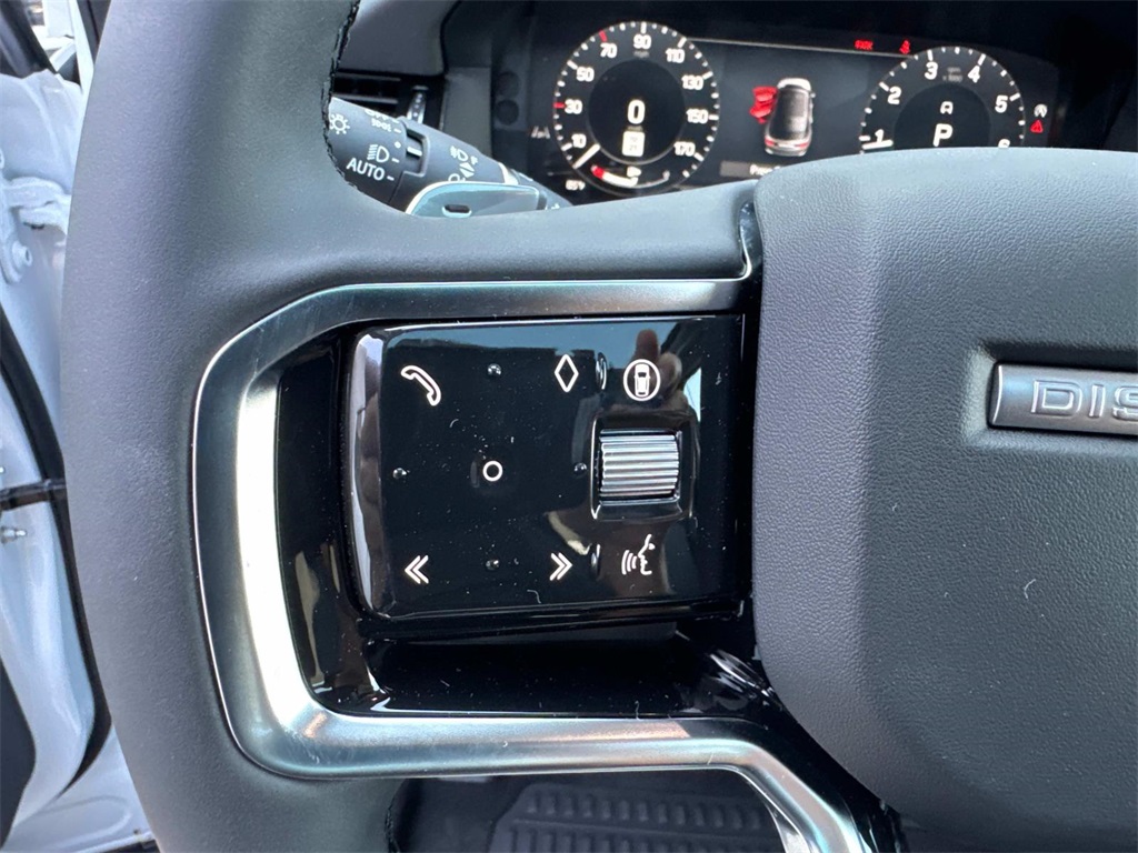 2025 Land Rover Discovery Sport S photo 29