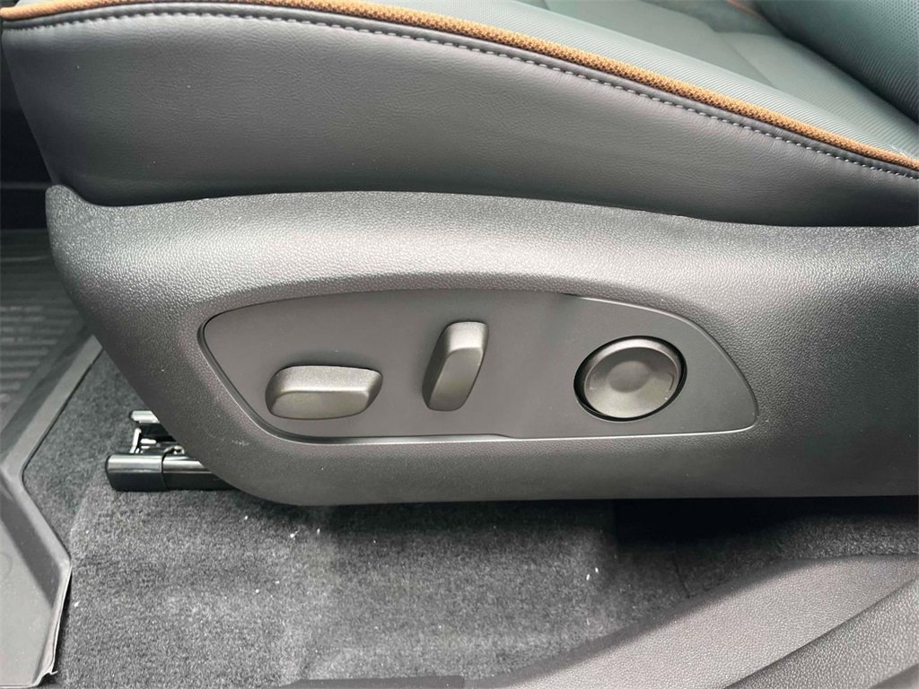 2026 Gmc Acadia AT4 photo 22