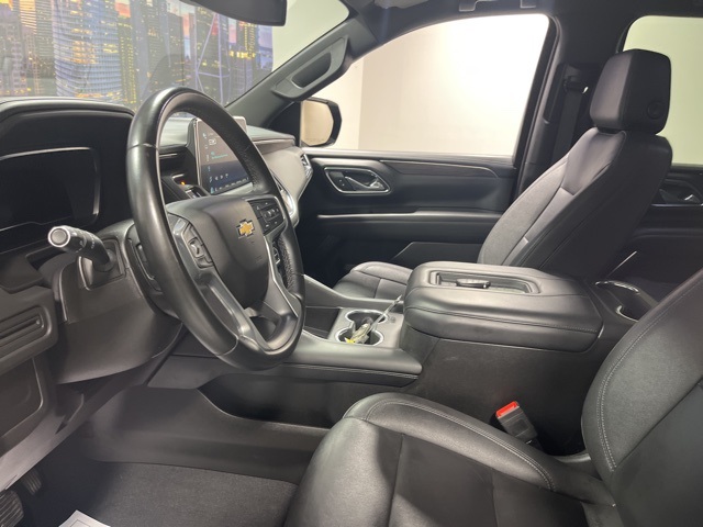 2023 Chevrolet Suburban LT photo 10