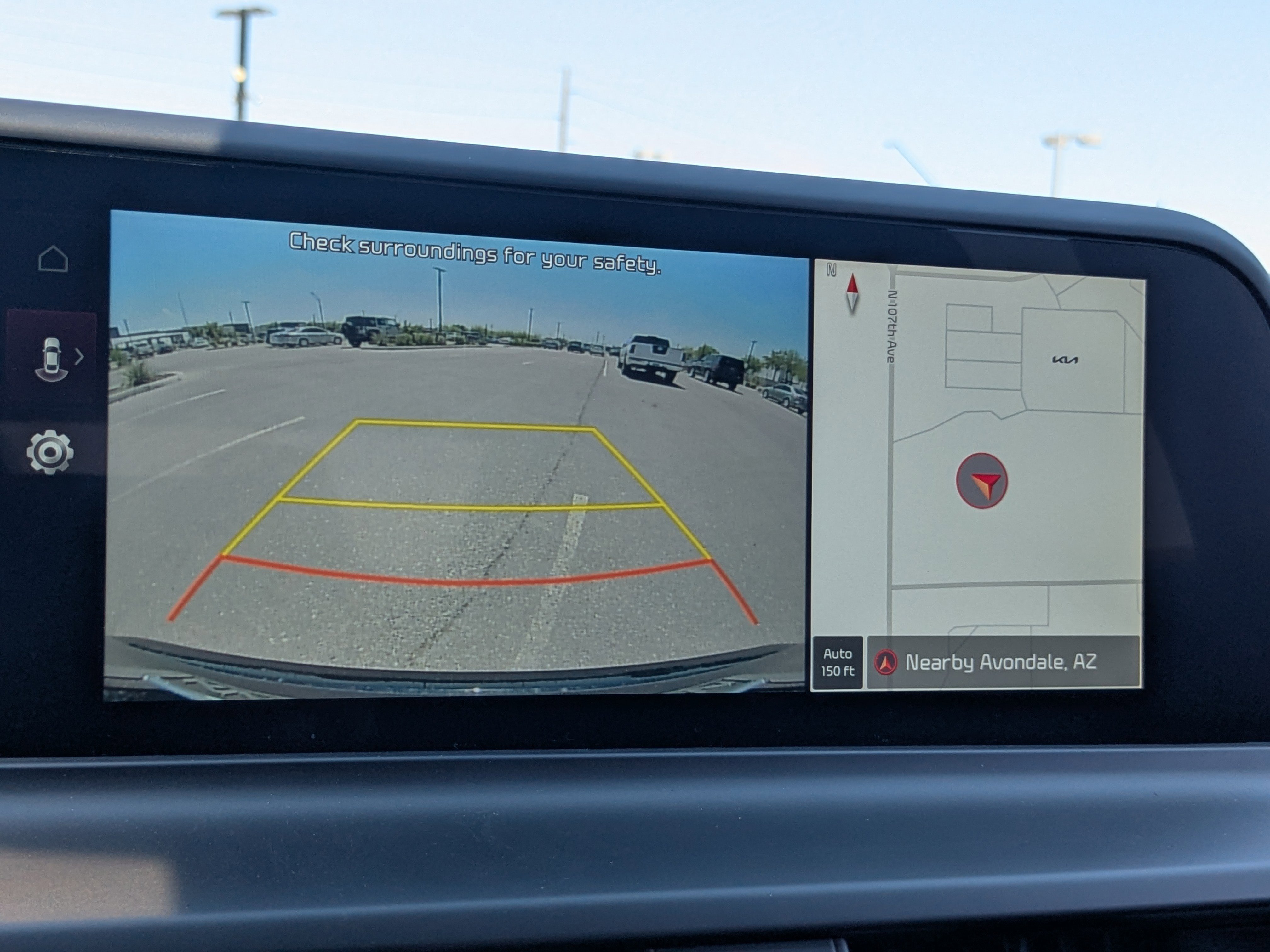 2025 Kia Seltos S photo 2