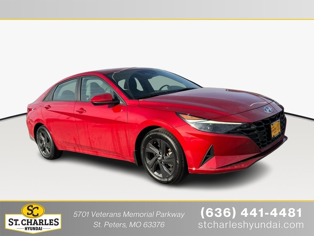 2022 Hyundai Elantra SEL's photo