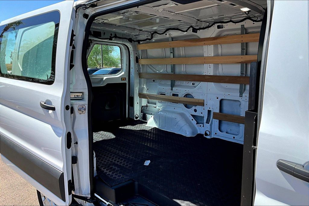 2023 Ford Transit photo 3