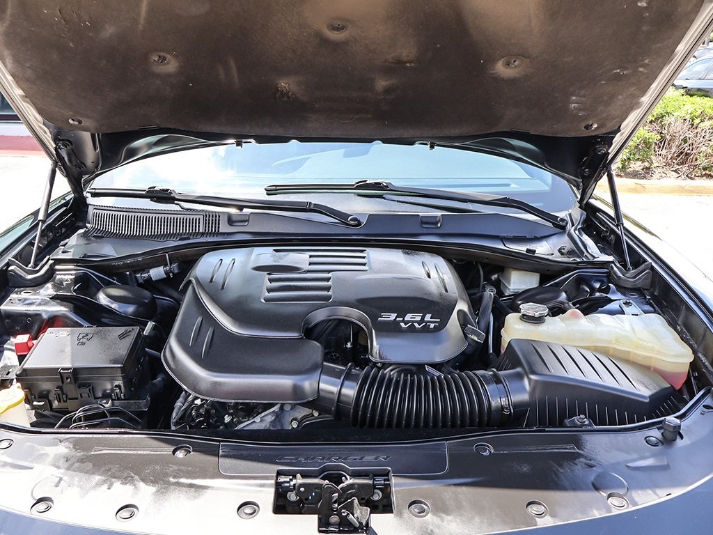 2022 Dodge Charger SXT photo 21