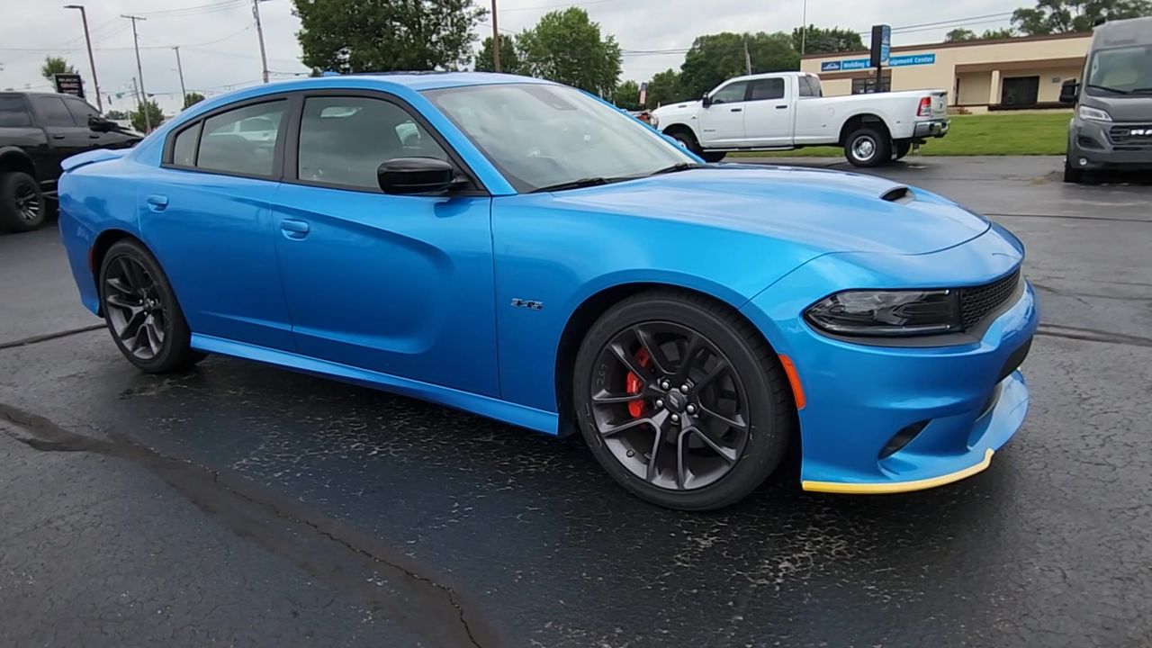 2023 Dodge Charger R/T photo 2