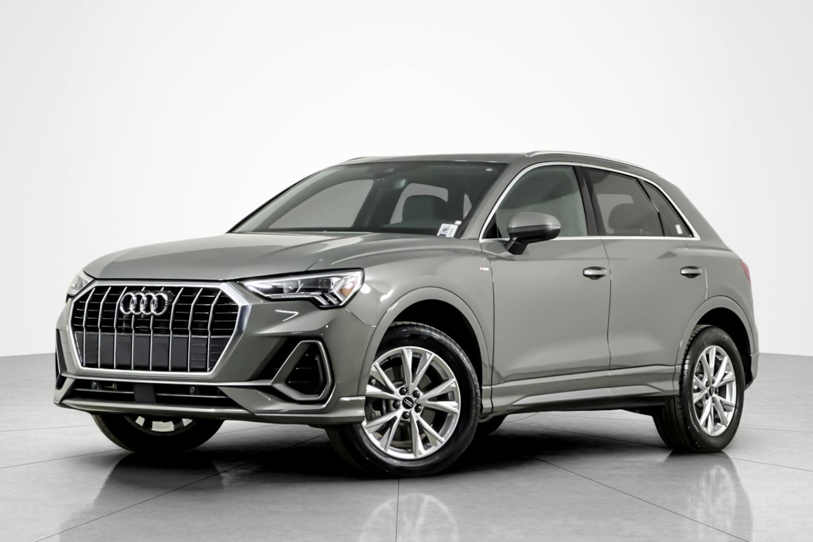 2022 Audi Q3 S Line Premium Plus's photo