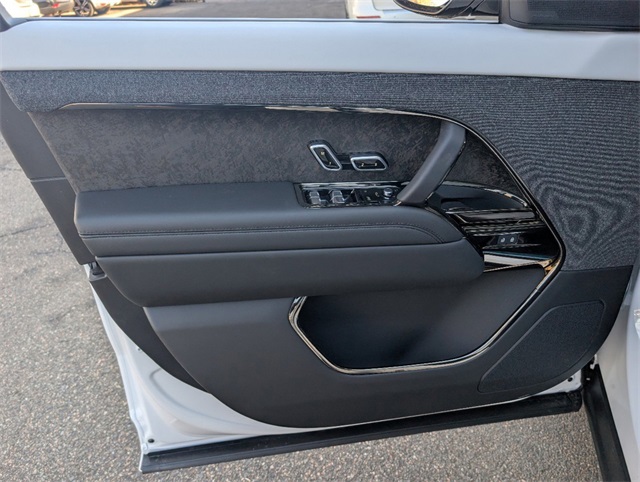 2025 Land Rover Range Rover Sport SE photo 10