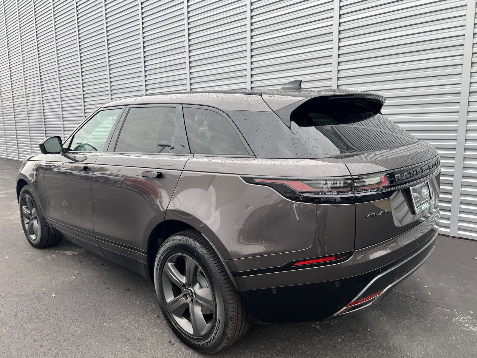 2025 Land Rover Range Rover Velar SE photo 3