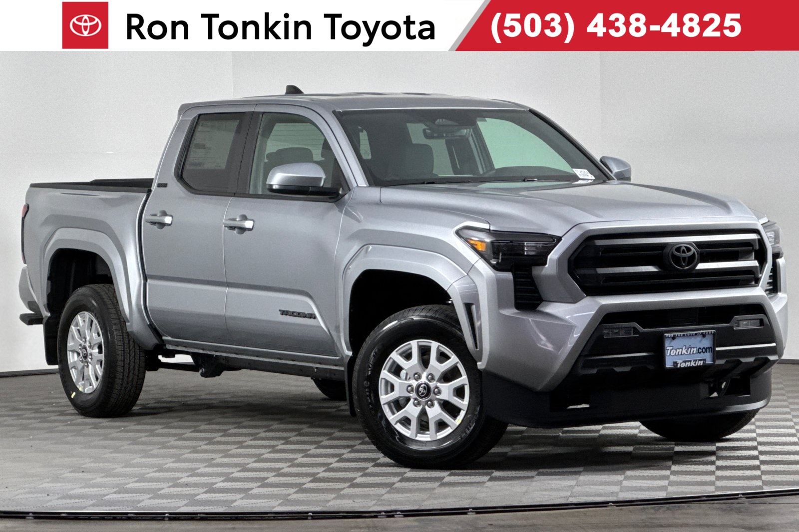 2025 Toyota Tacoma SR5's photo