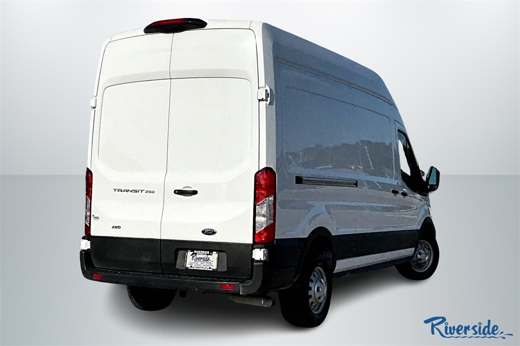 2023 Ford Transit photo 2