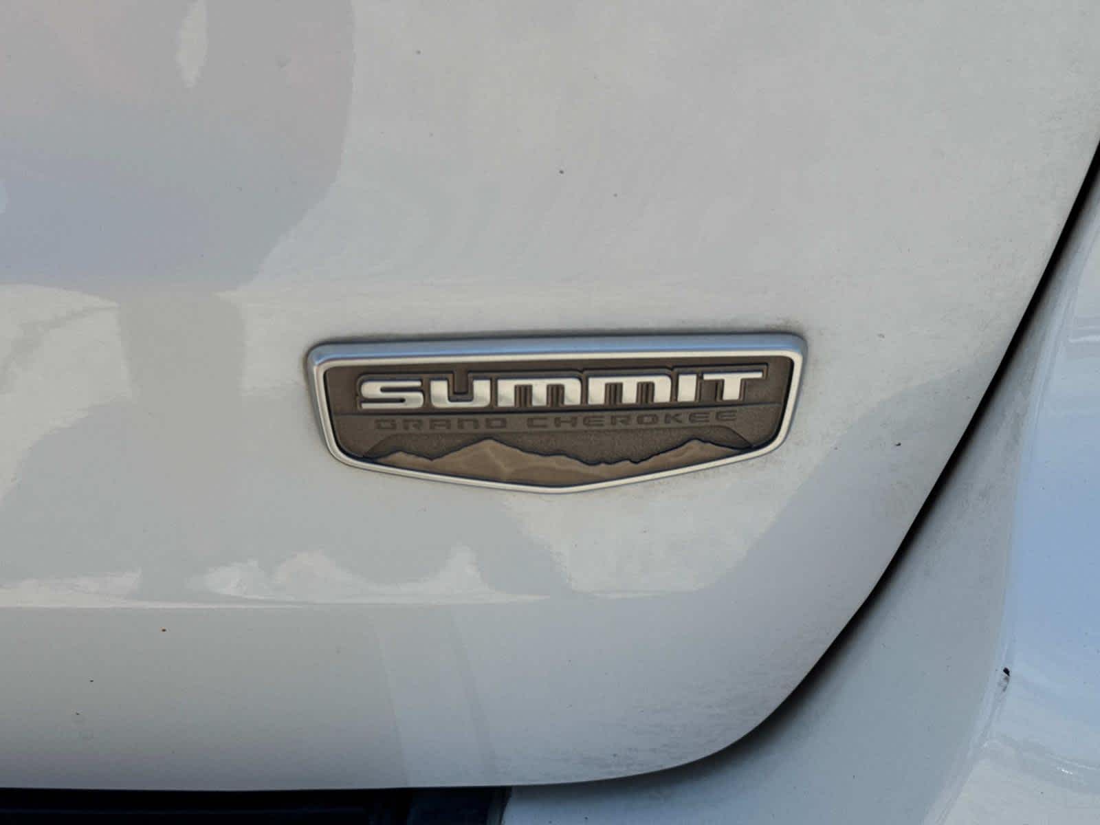 2021 Jeep Grand Cherokee Summit photo 18