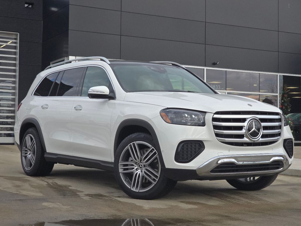 2025 Mercedes-Benz GLS