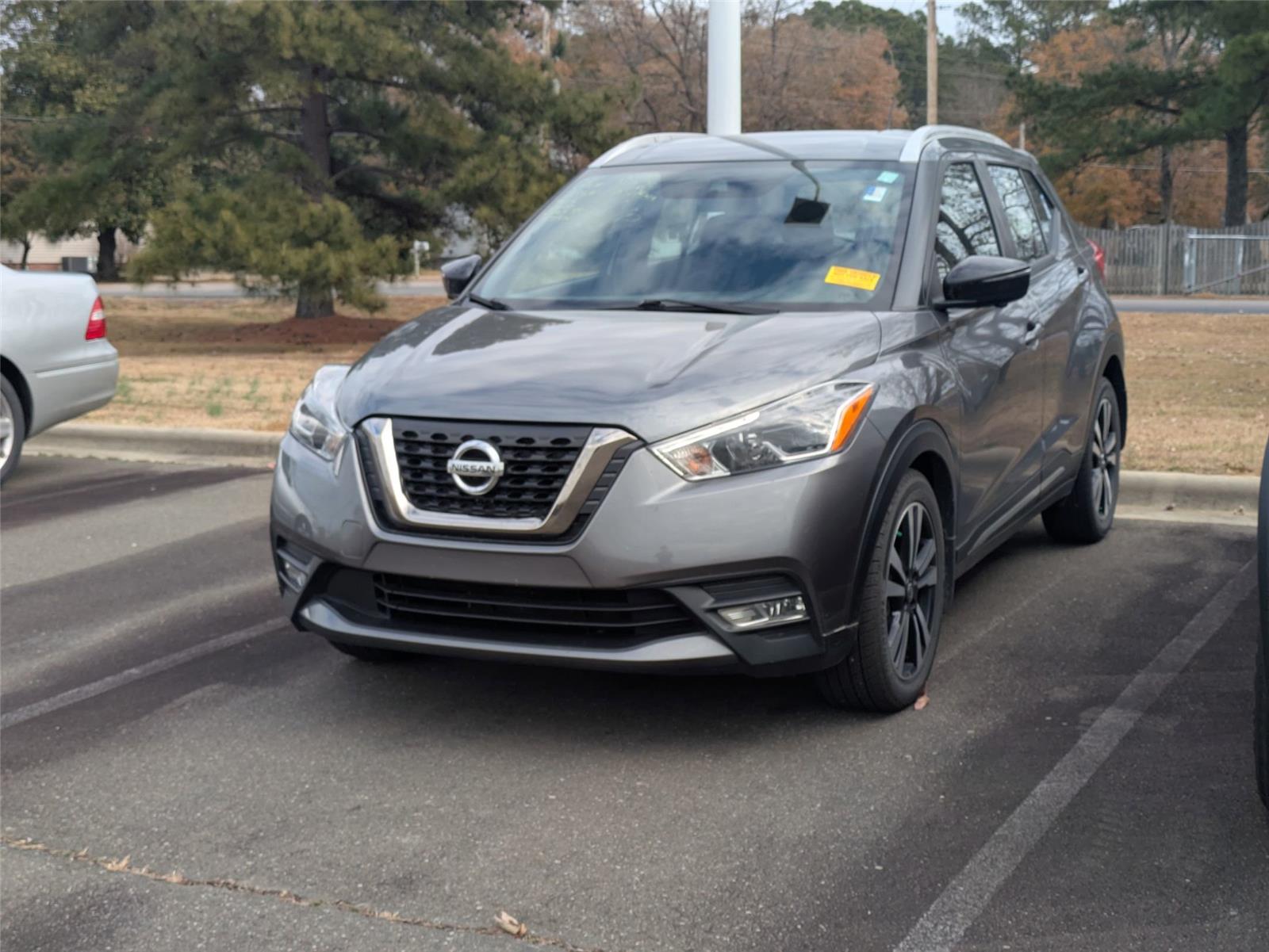 2018 Nissan Kicks SR's photo