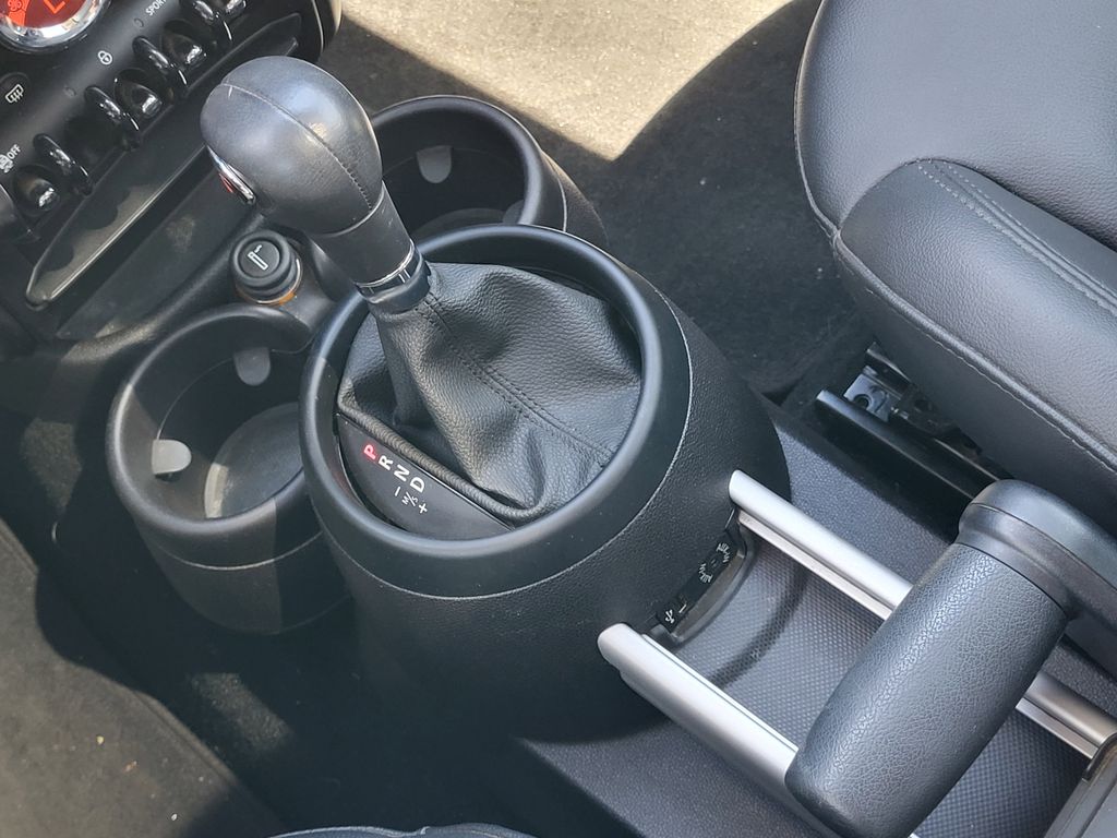 2015 Mini Countryman S ALL4 photo 15
