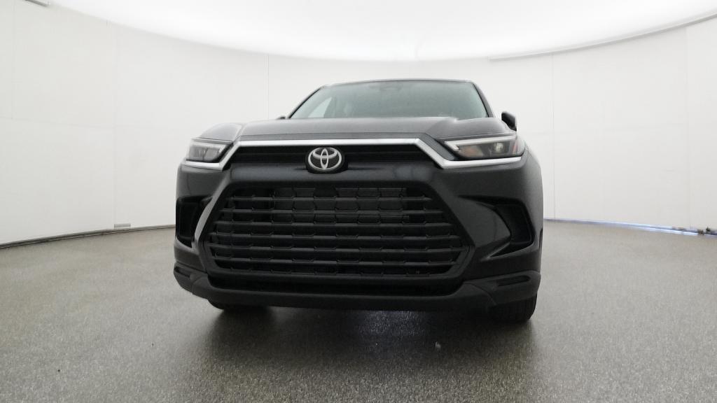 2025 Toyota Grand Highlander Limited photo 3