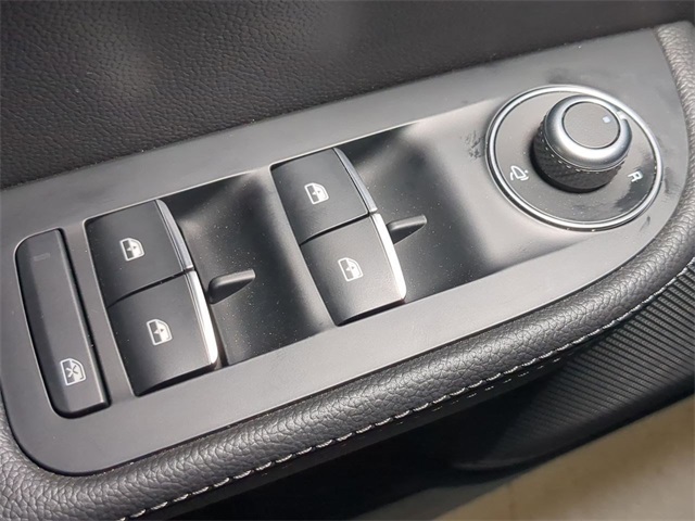 2025 Alfa Romeo Giulia Base photo 11