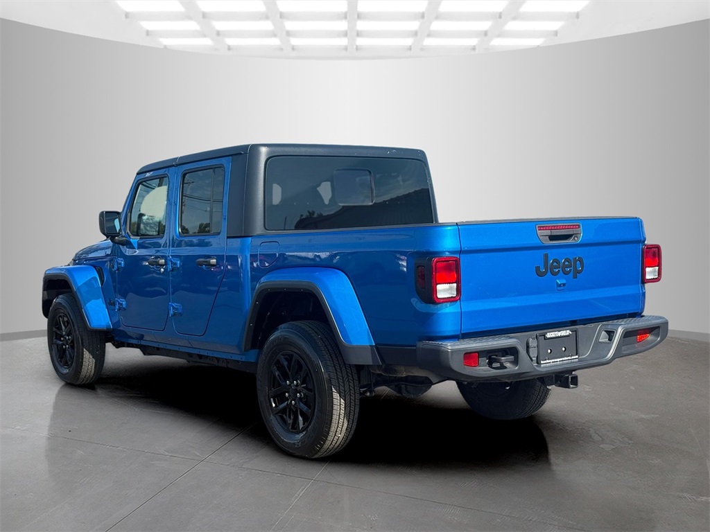 2022 Jeep Gladiator Altitude photo 3
