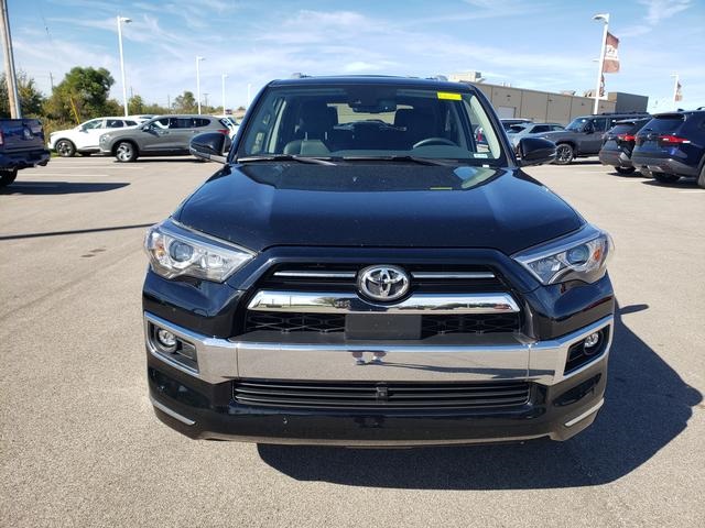 2022 Toyota 4Runner Limited photo 2
