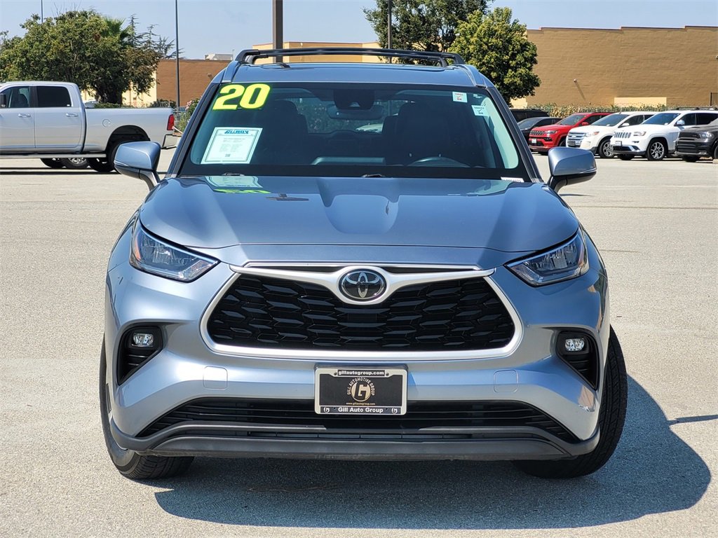 2020 Toyota Highlander XLE photo 2