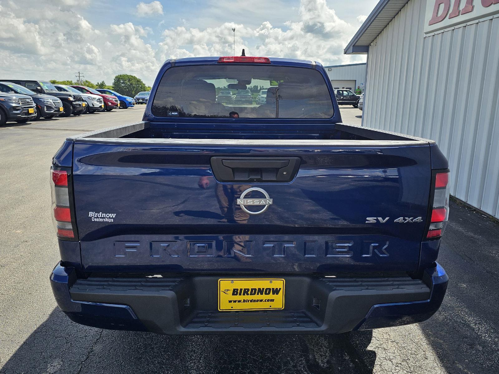 2022 Nissan Frontier SV photo 5