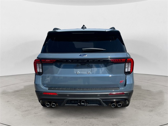 2025 Ford Explorer ST photo 4