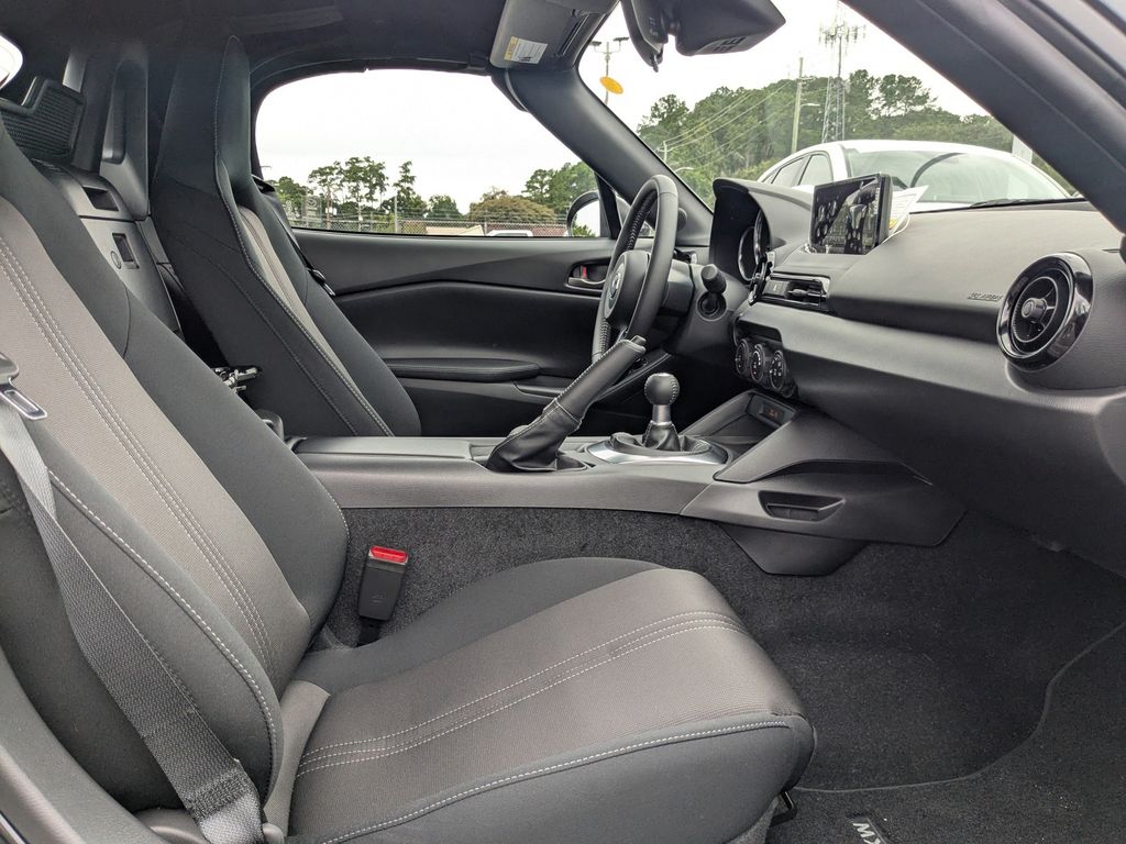 2025 Mazda MX-5 Miata Miata Sport photo 13