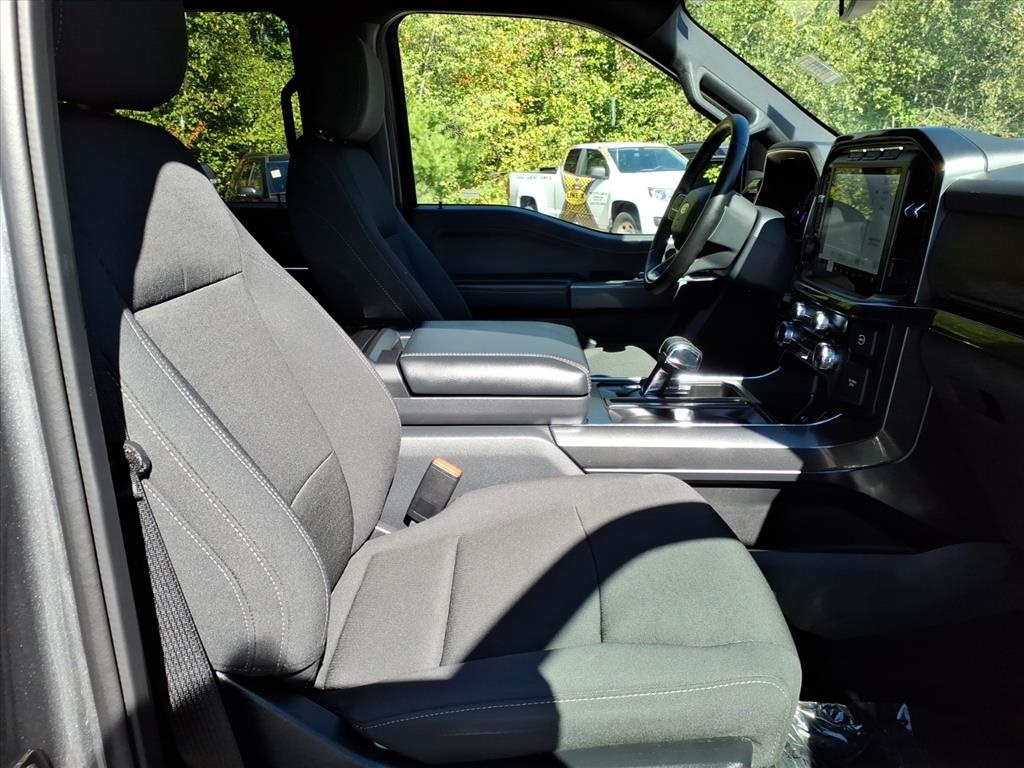 2023 Ford F-150 XLT photo 11